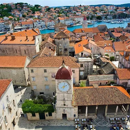 Luxor * Trogir
